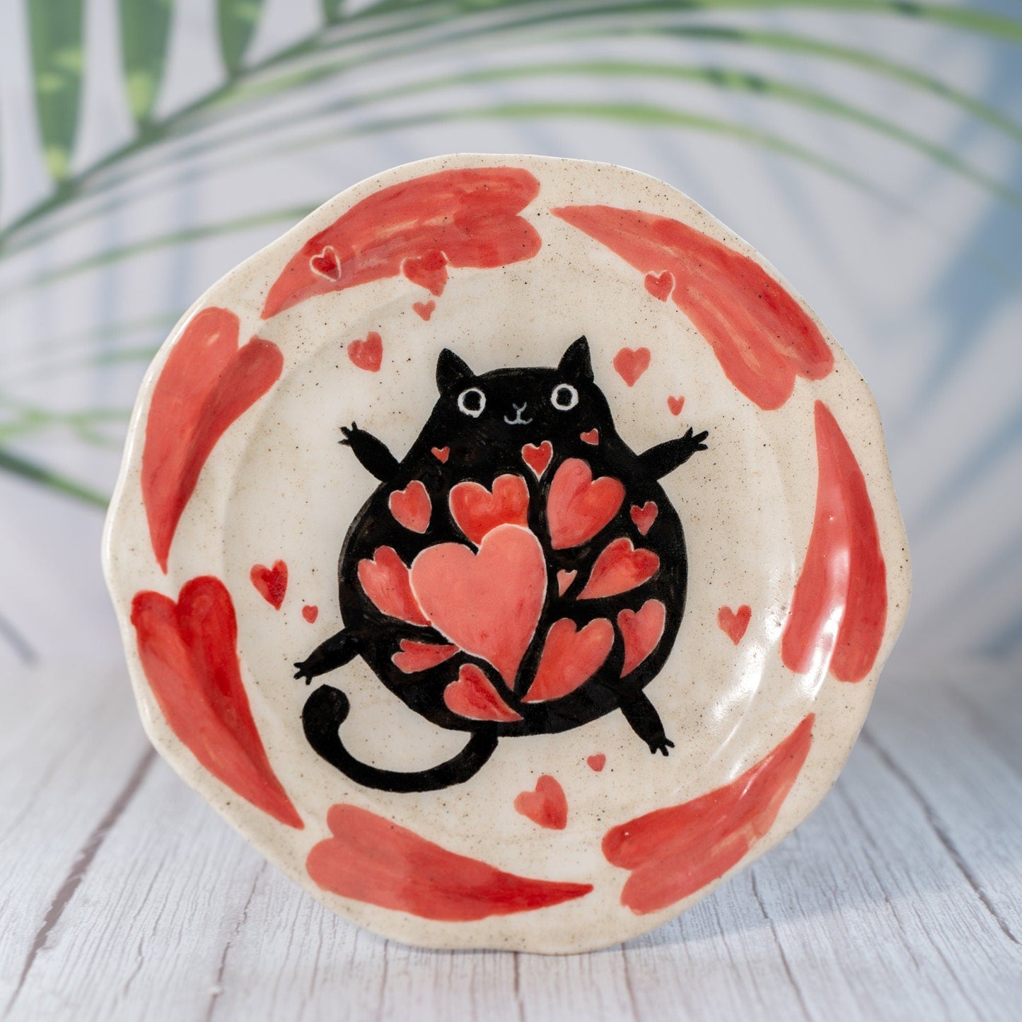 Hearts Aflutter Cat Dish — view 3